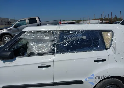 2011 Kia Soul из США, поврежденный, VIN KNDJT2A15B7715820